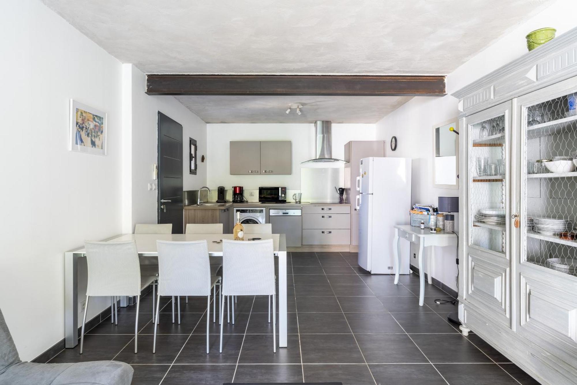 L'Ensemble Du Gite De Tante Berthe Camaret-sur-Aigues Exterior foto